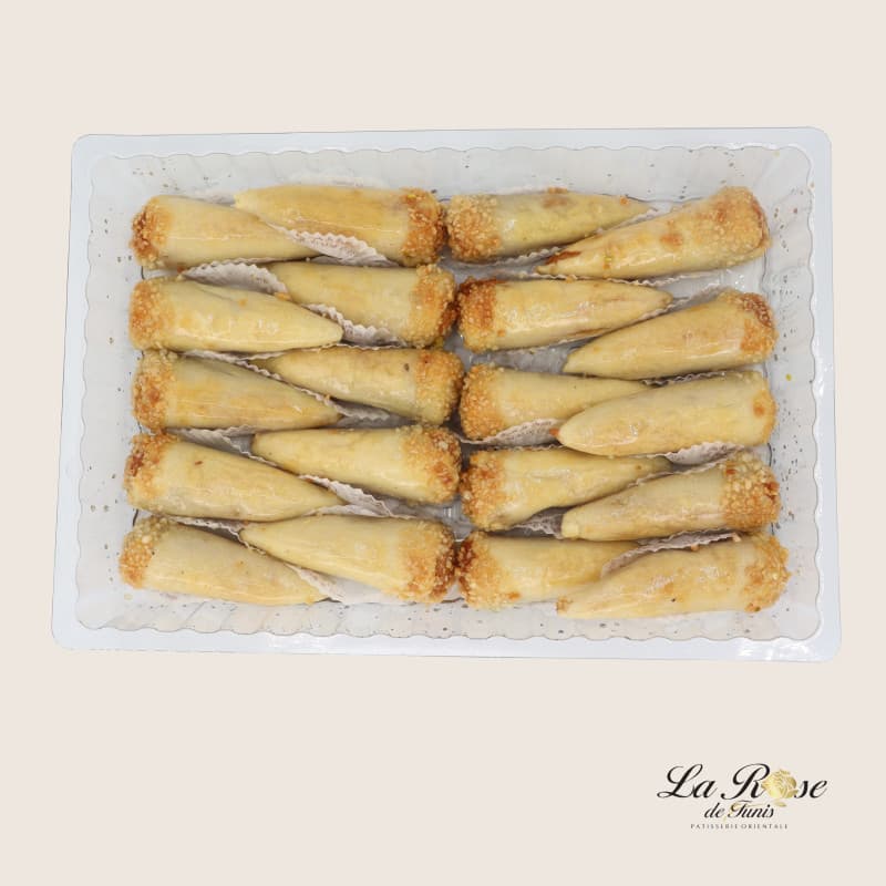Pâtisserie orientale cornet algérois amande 20 pièces