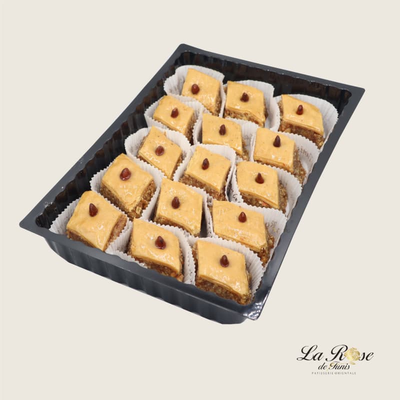 Pâtisserie orientale bakalawa tunisienne 20 pièces