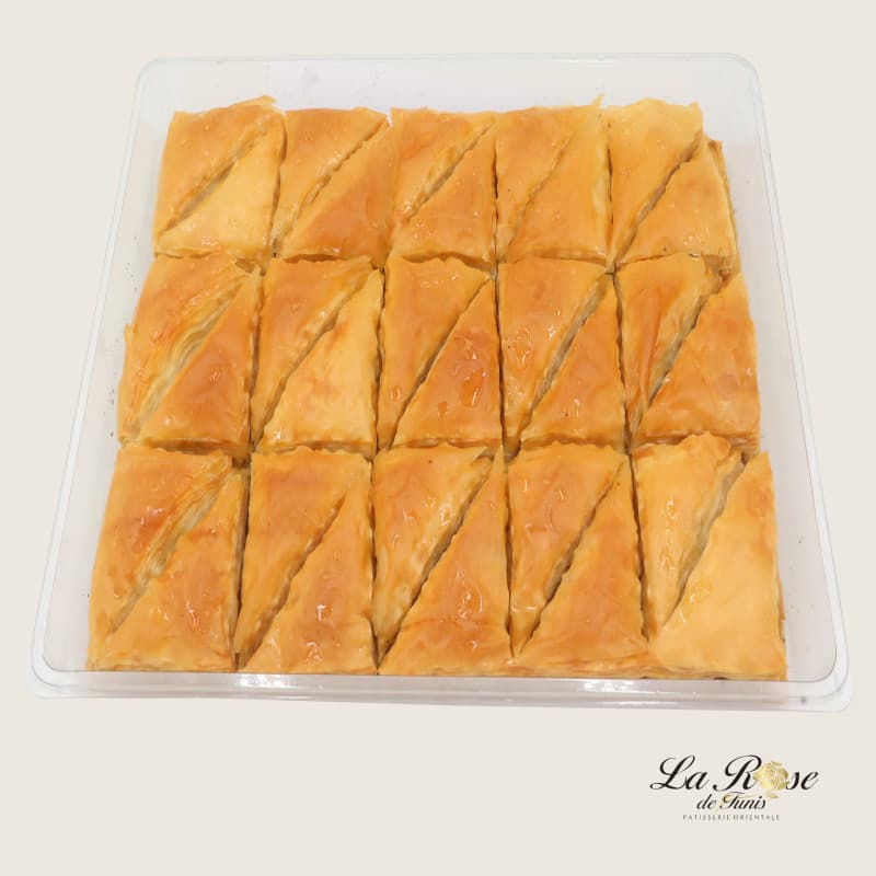 Pâtisserie orientale demi baklawa grec 16 pièces