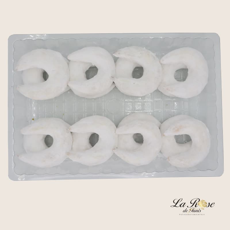 Pâtisserie orientale corne de gazelle tunisienne 16 pièces
